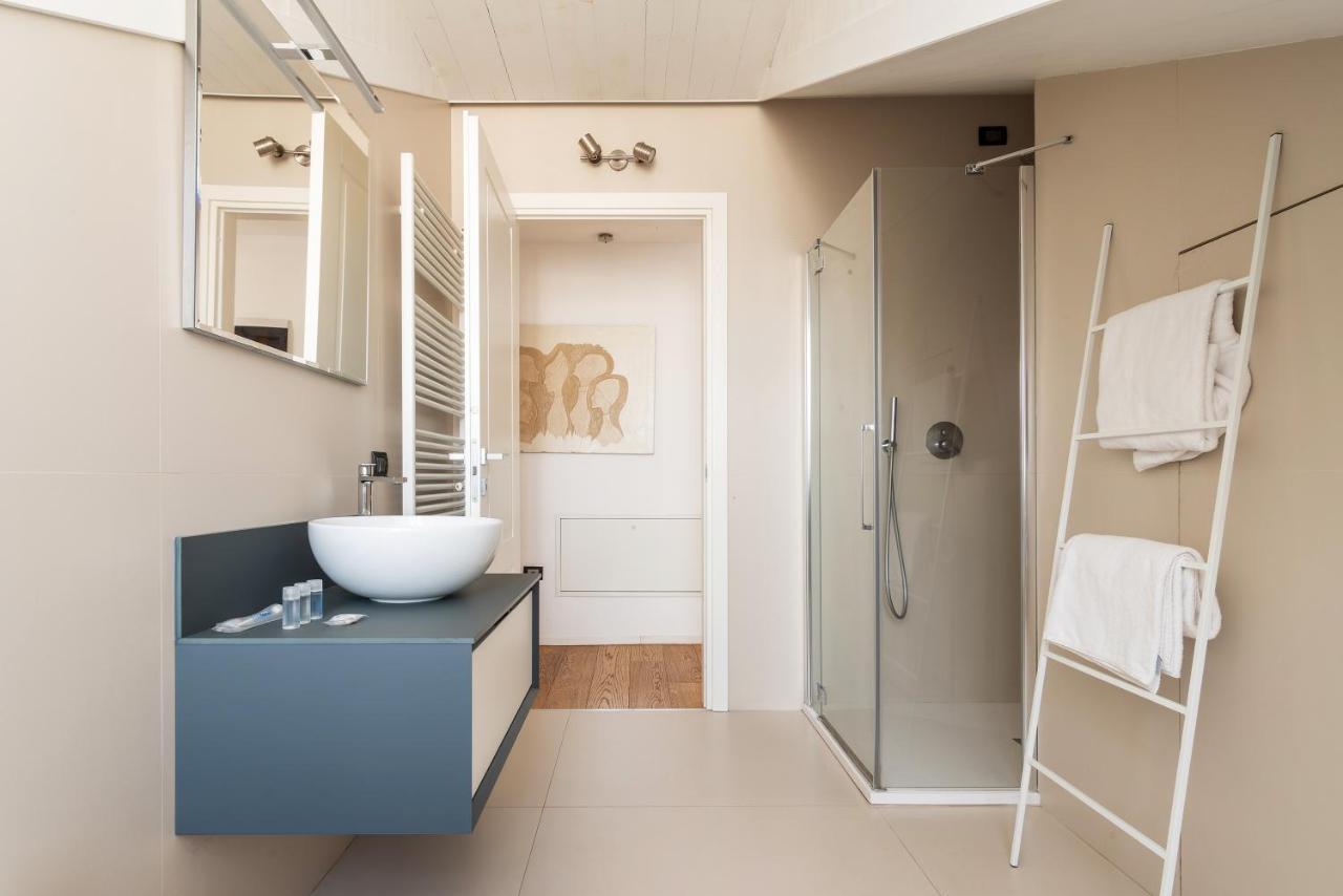 Easyhomes - Brera Luxury Suites ميلان المظهر الخارجي الصورة