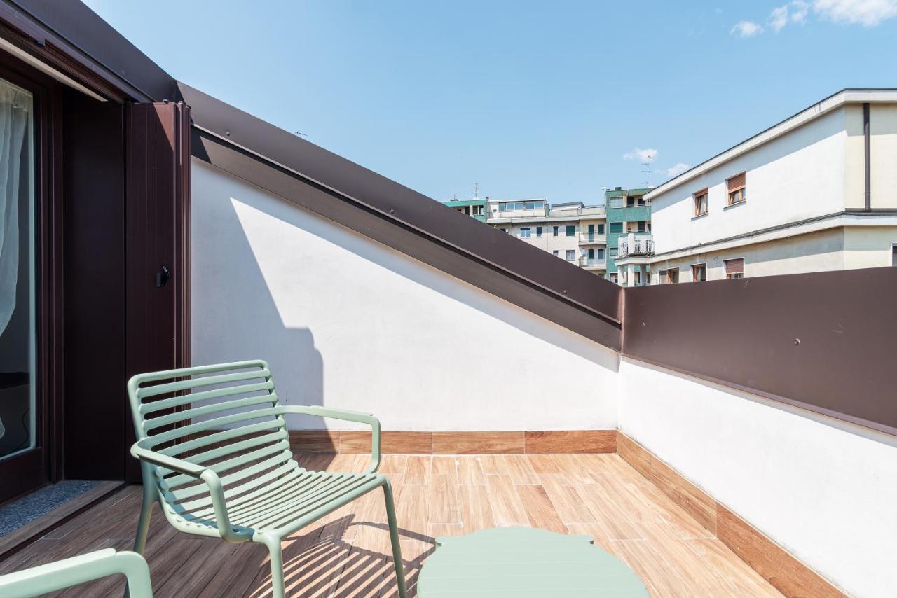 Easyhomes - Brera Luxury Suites ميلان المظهر الخارجي الصورة