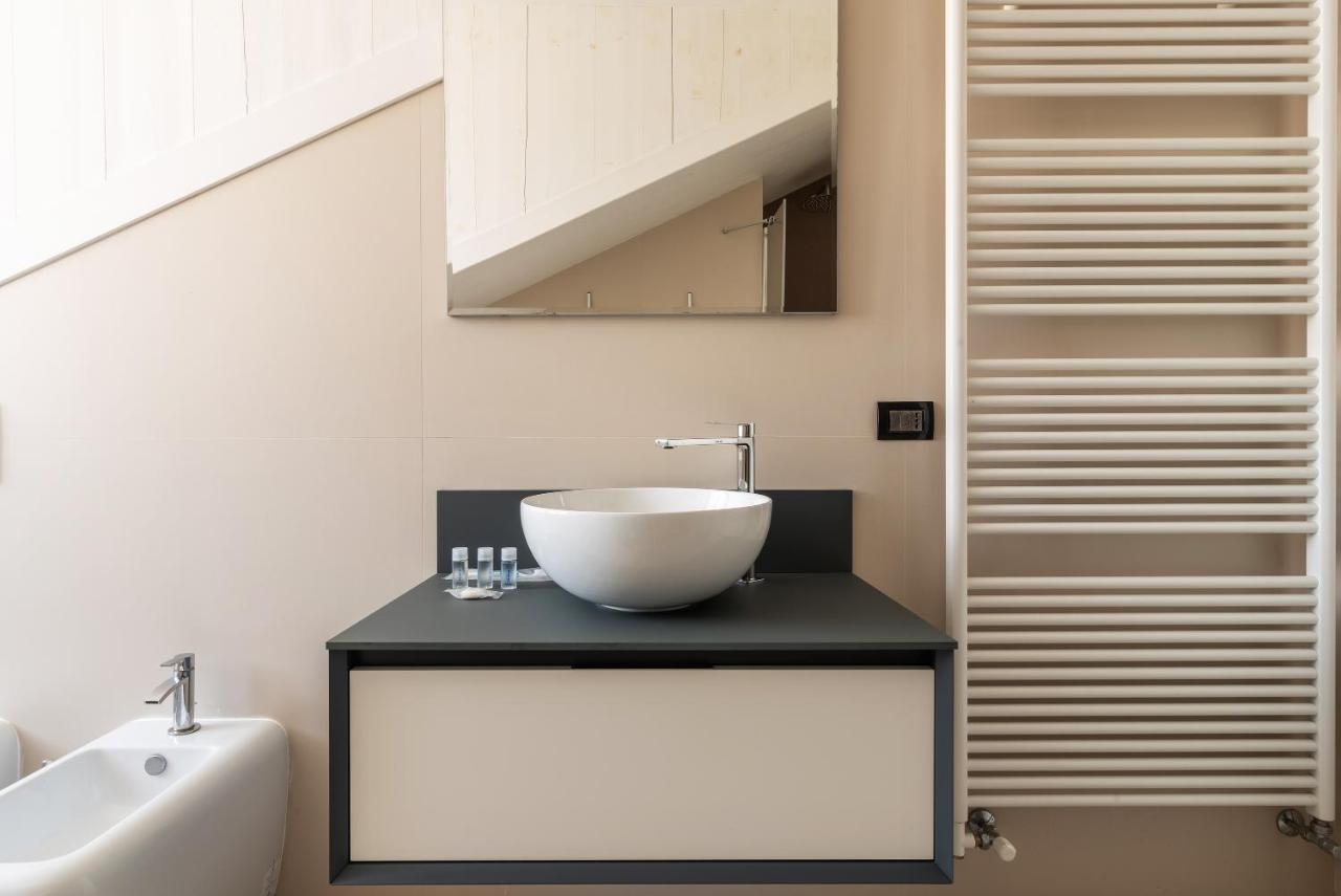 Easyhomes - Brera Luxury Suites ميلان المظهر الخارجي الصورة